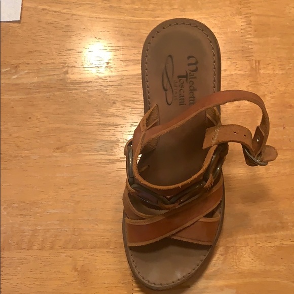 Italian Tan Wedges - Picture 1 of 4